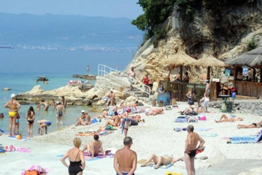 Cozy Apartment With Balcony 10 Min From The Beach Rijeka Exterior foto